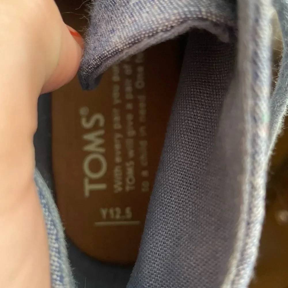Toms gently worn